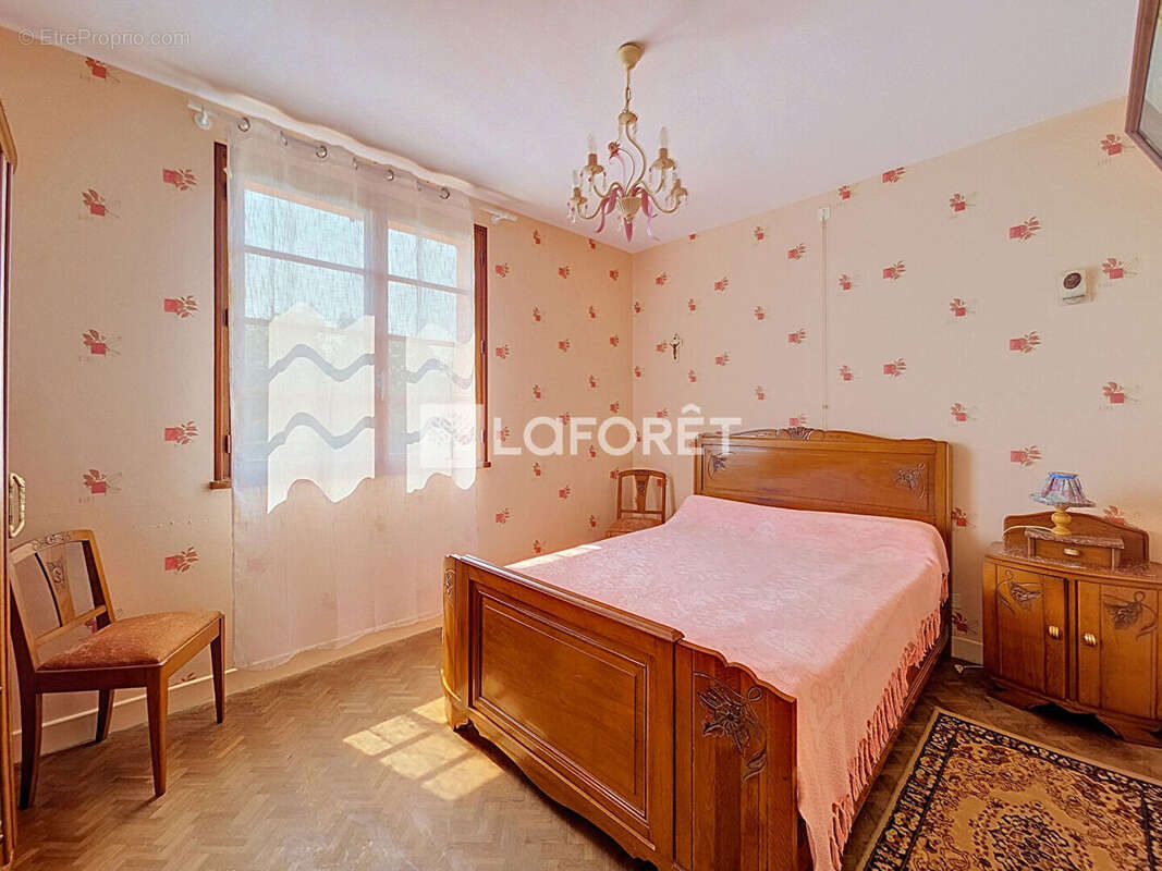 Maison de plain pied Proche Orthez 6 pièce(s) 124m² - photo 10