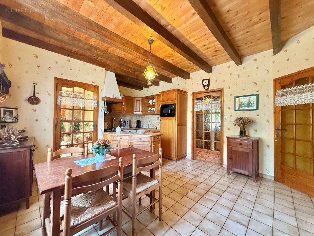 Maison à BESSEY-LES-CITEAUX