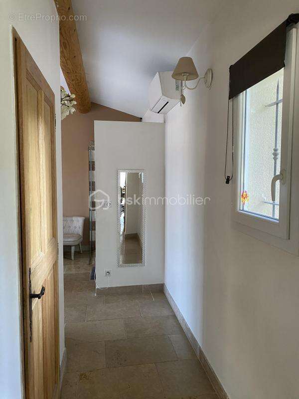 Maison à L&#039;ISLE-SUR-LA-SORGUE