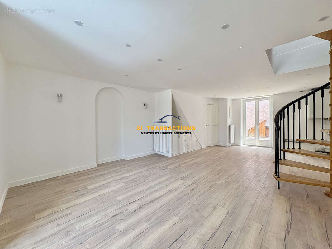 Appartement à L'HORME