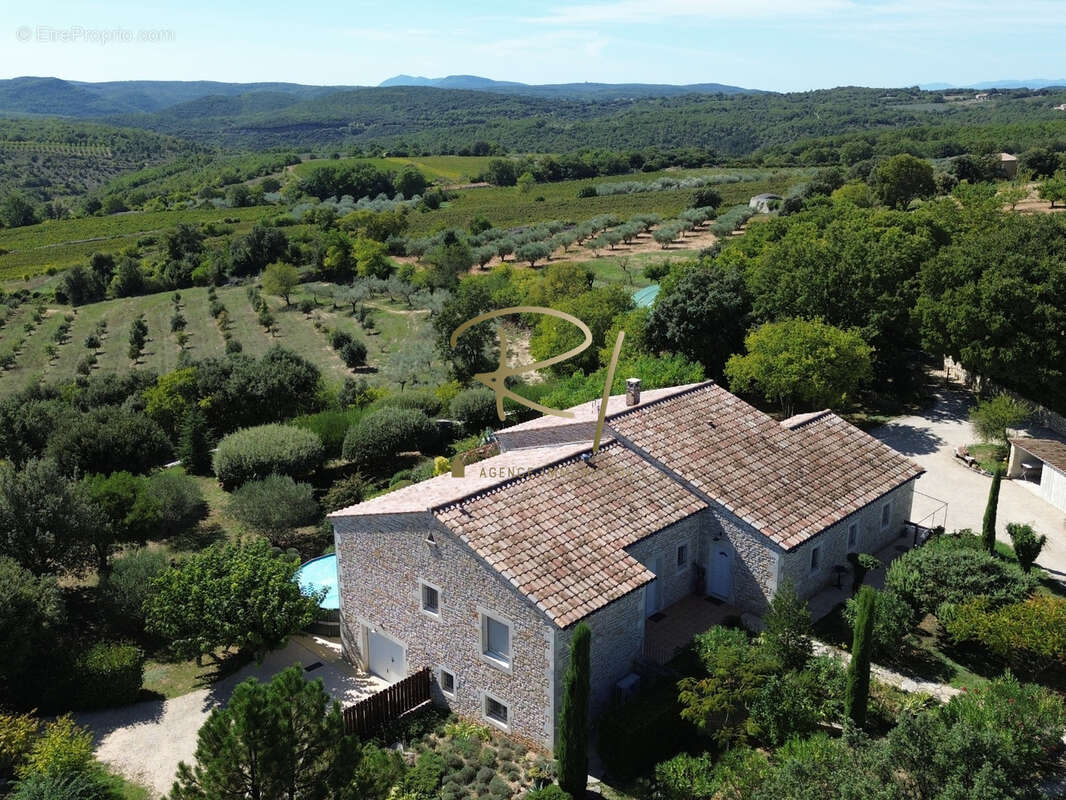 Maison à ORGNAC-L&#039;AVEN
