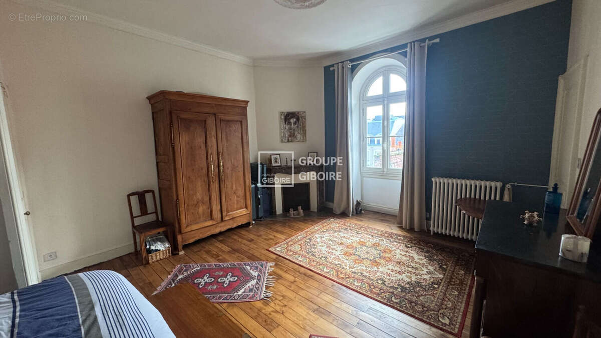 Groupe giboire a vendre appartement traversant d'environ 141 m² avec cave rennes centre-ville - photo 4