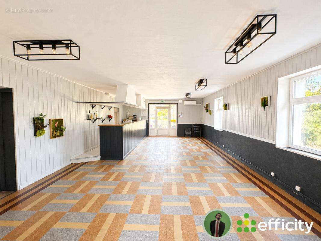 Commerce à ASNANS-BEAUVOISIN