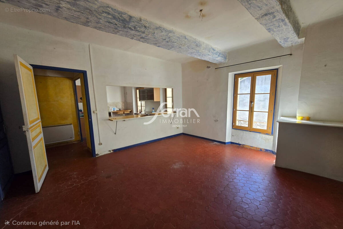 Appartement à VILLECROZE