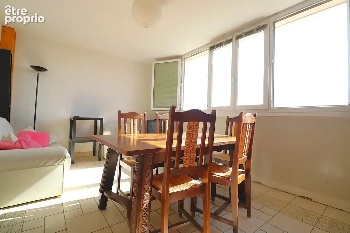Appartement à LA MULATIERE