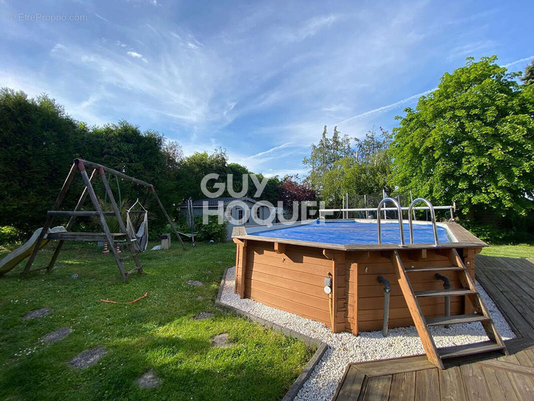 EPÔNE - Grande maison familiale avec deux logements indépendants, dépendances et terrain de 1 258 m² - photo 4