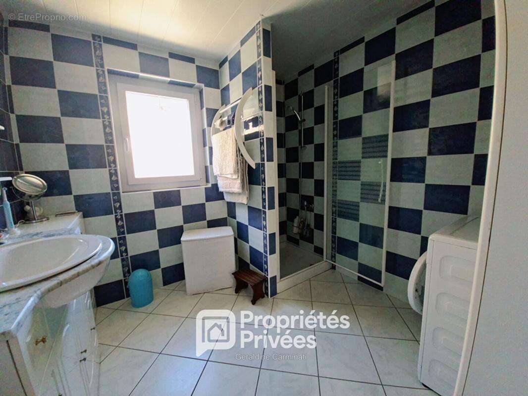 A VENDRE EN EXCLUSIVITÉ 37230 Fondettes, Maison de ville / Appartement 135m², 4/5 chambres, Cour fermée sécurisée, Stationnement - photo 12