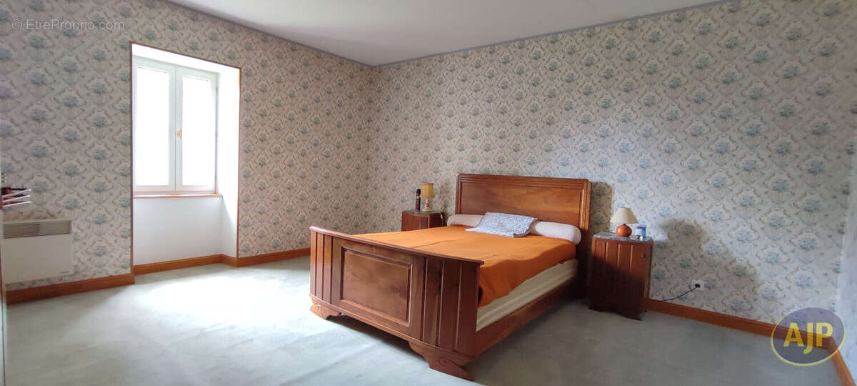 Maison à SAINT-LEGER