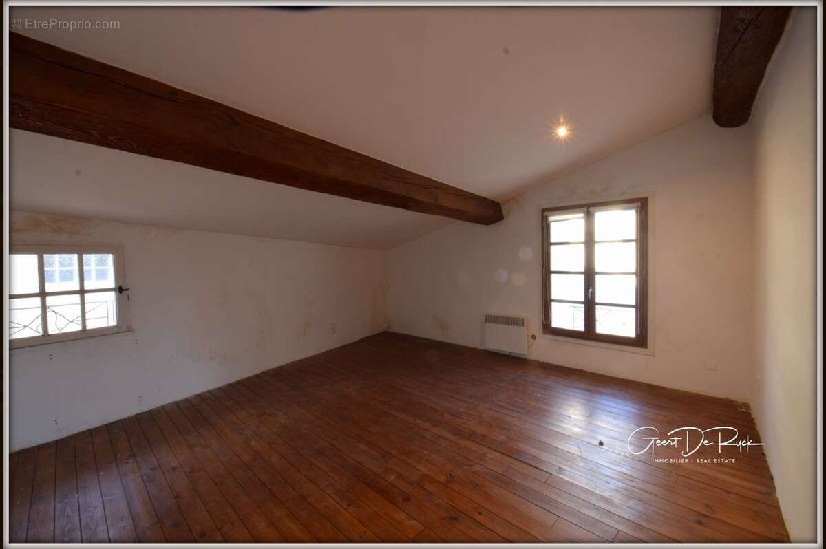 Maison à vendre T6  145 m² proche de SERVIES EN VAL (11) avec toit terrasse et vue panoramique - photo 8