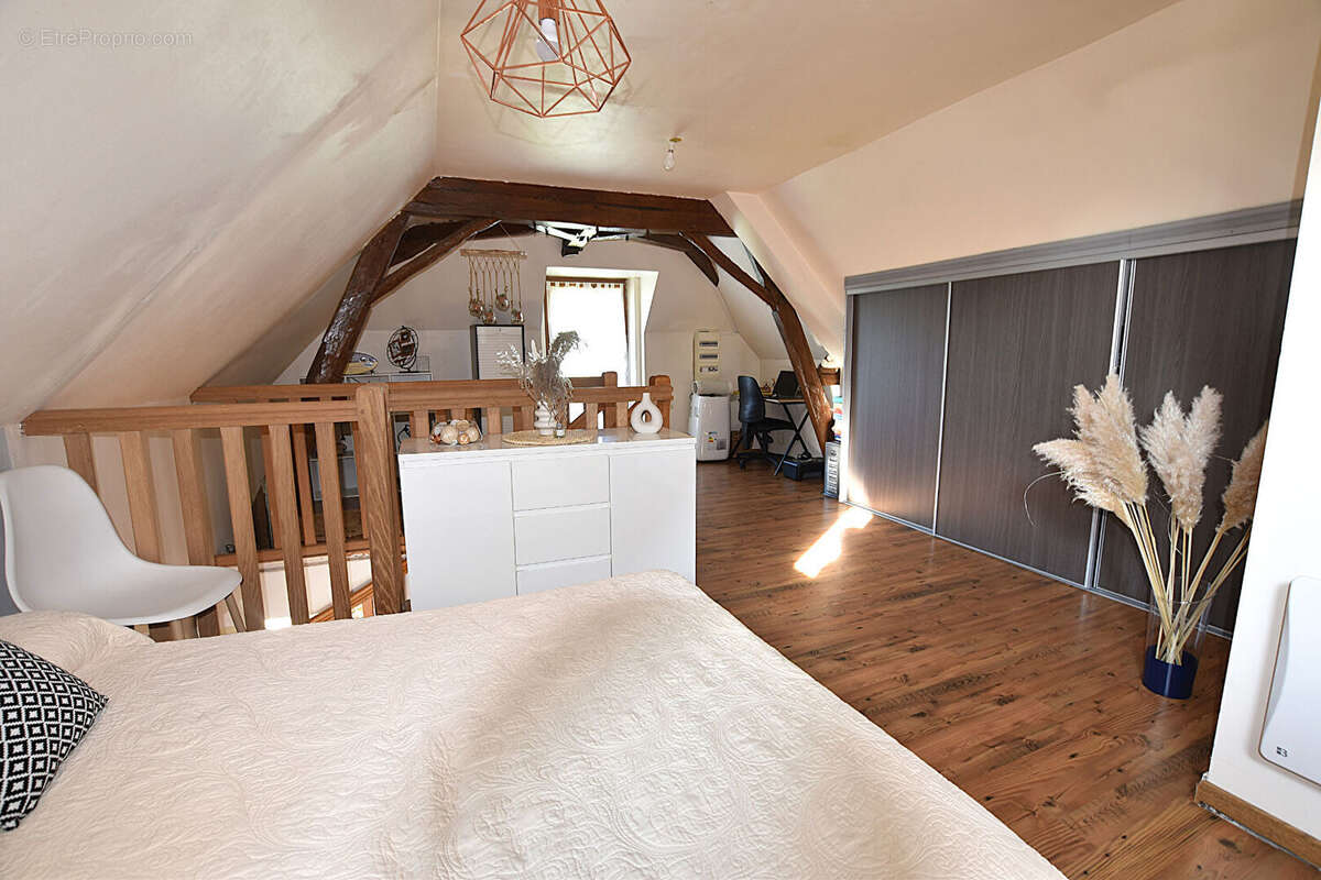 Maison à JALIGNY-SUR-BESBRE