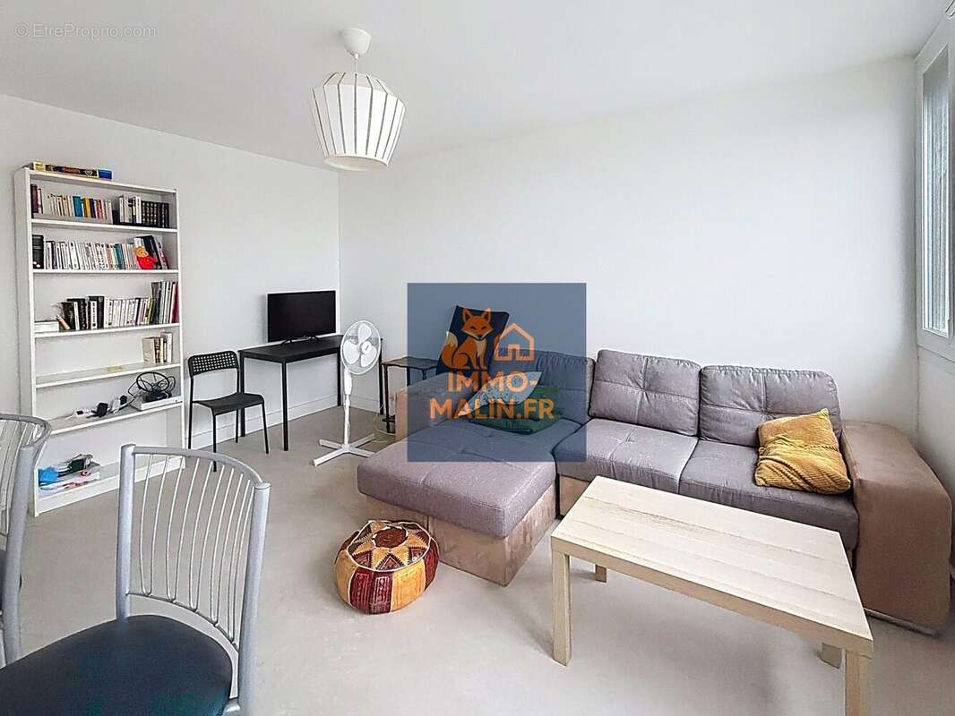 Salon - Appartement à BAGNOLET