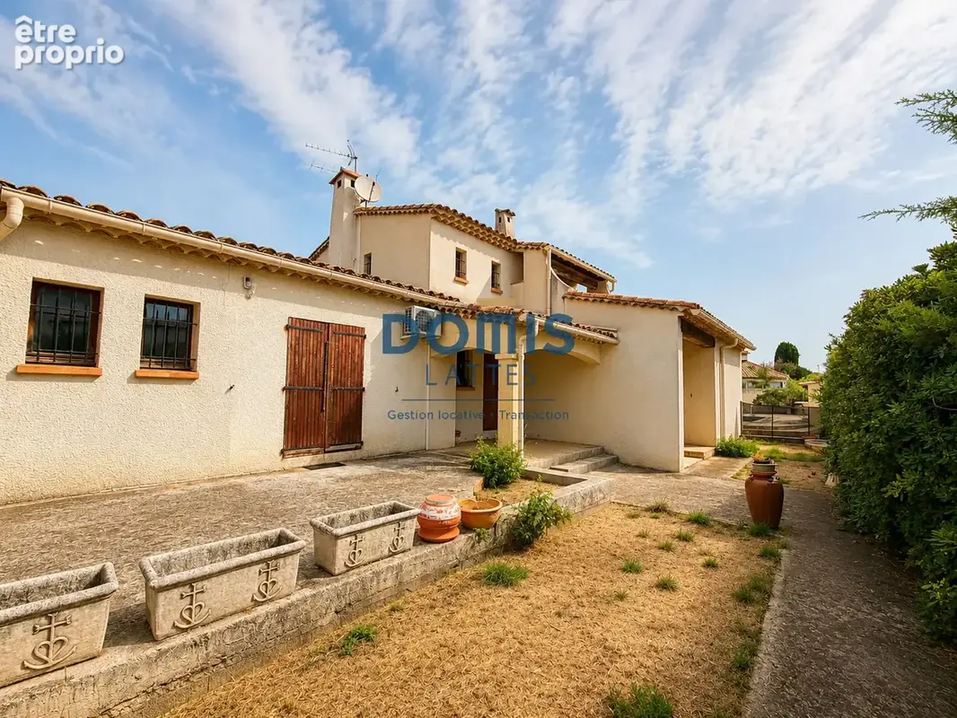 Maison à MAUGUIO