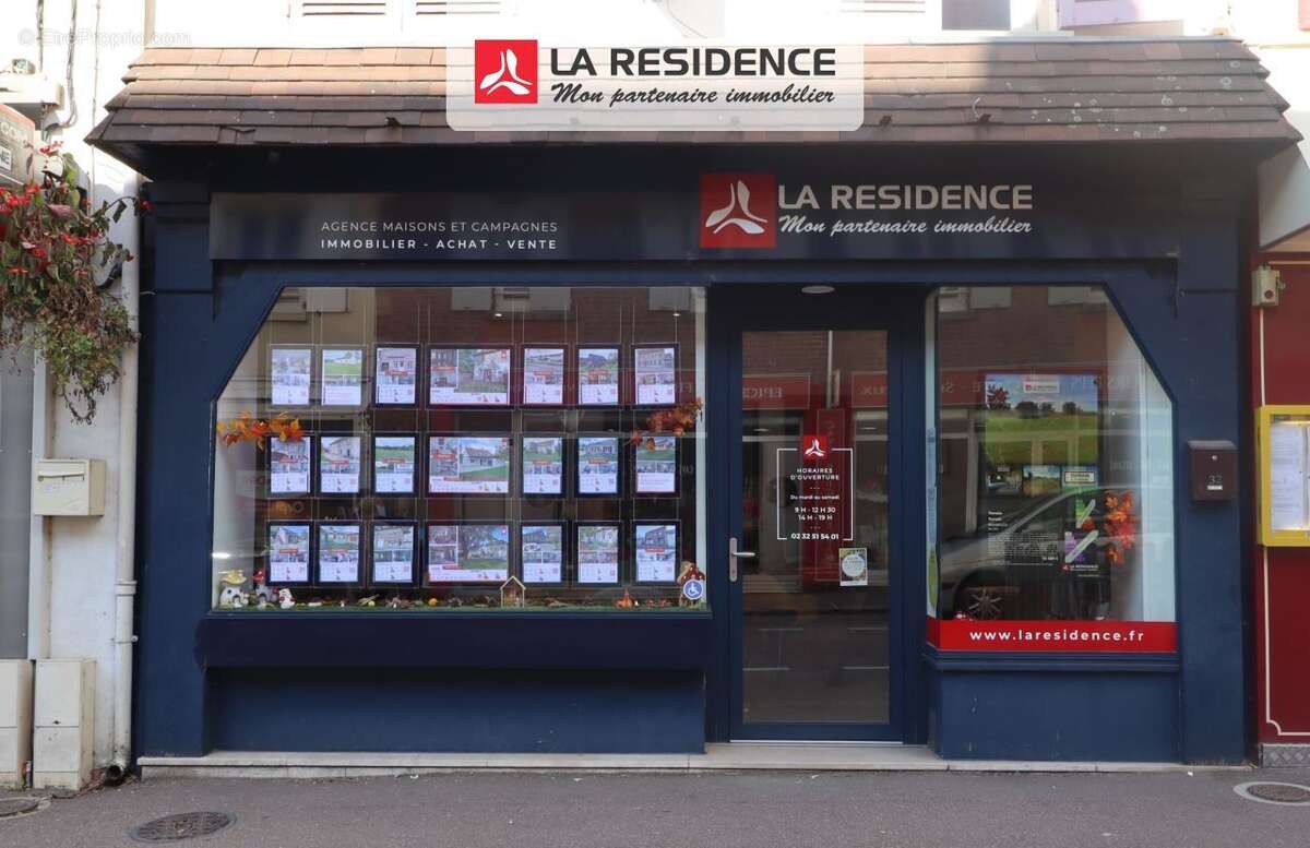 Terrain à ETREPAGNY