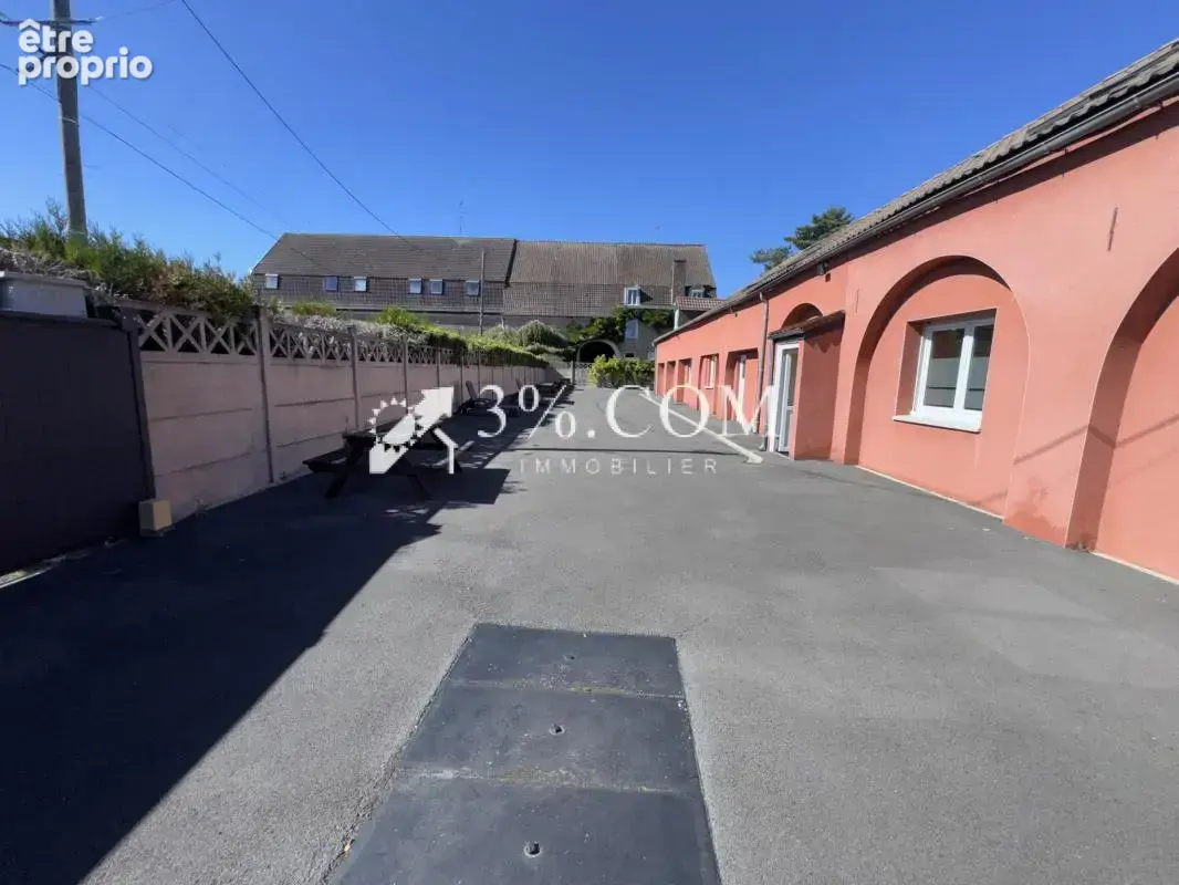 Ensemble immobilier mixte :bureau et 13 studio meublés à Mar - photo 3