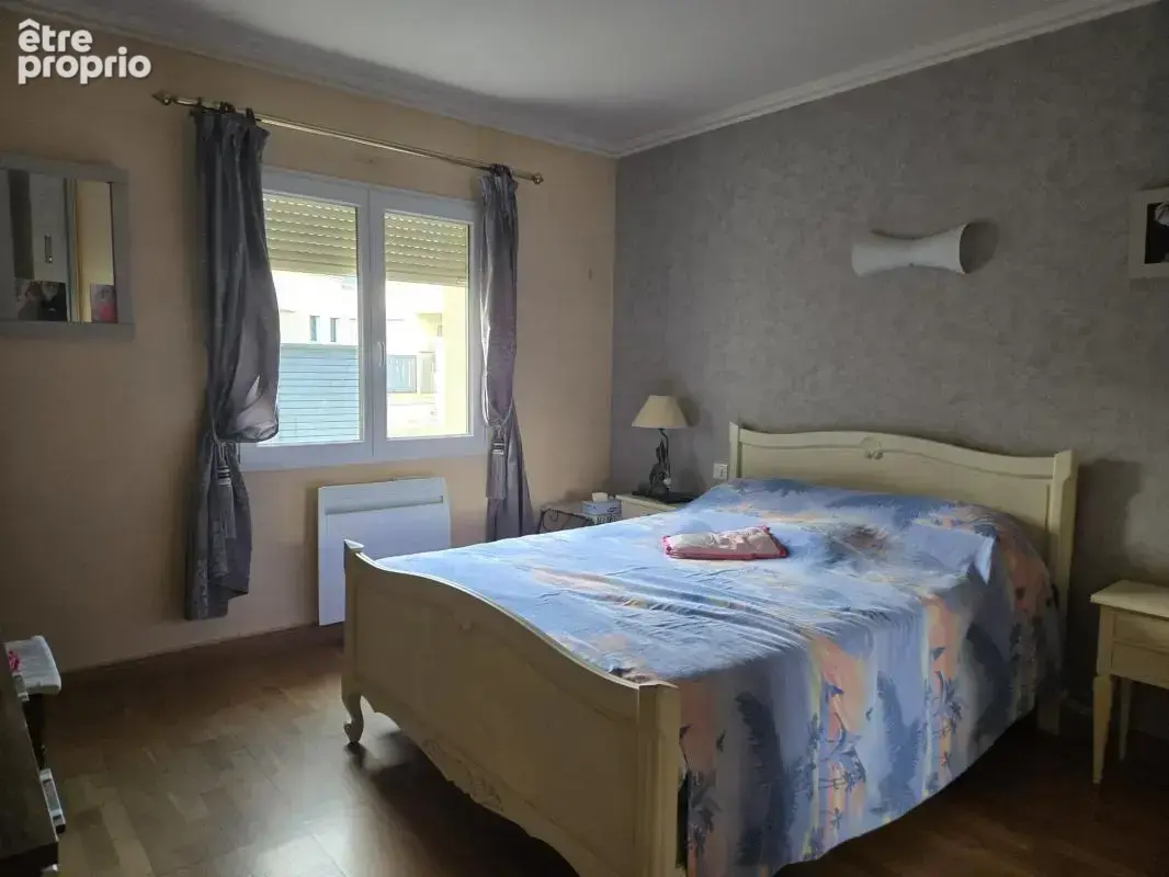 Maison 5 chambres et un bureau centre bourg - photo 7