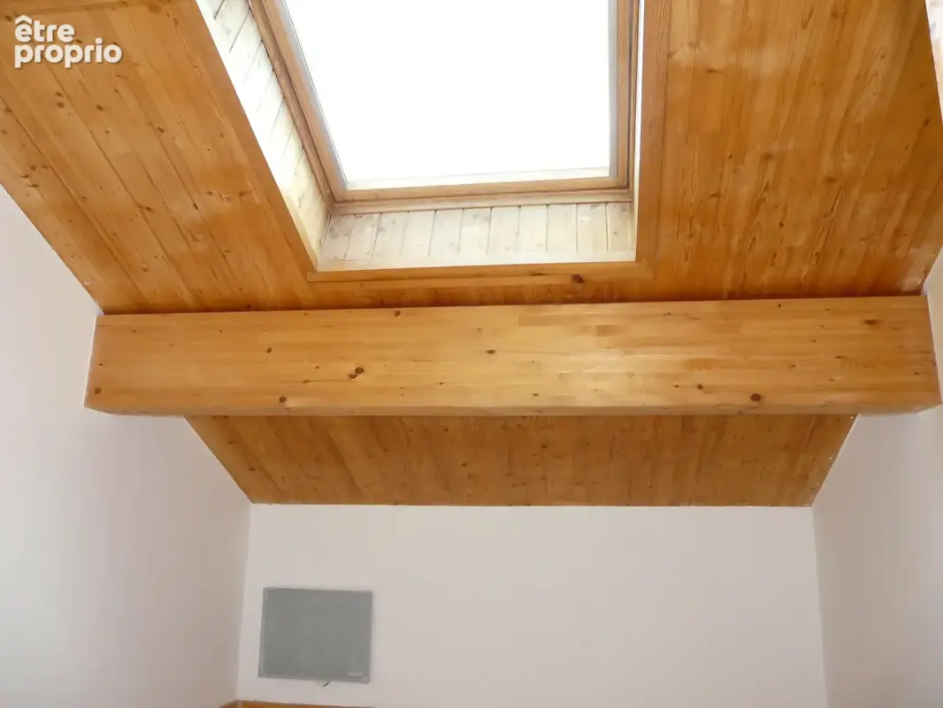 FONT-ROMEU - Joli demi-chalet à vendre composé de 4 pièces avec garage - photo 9