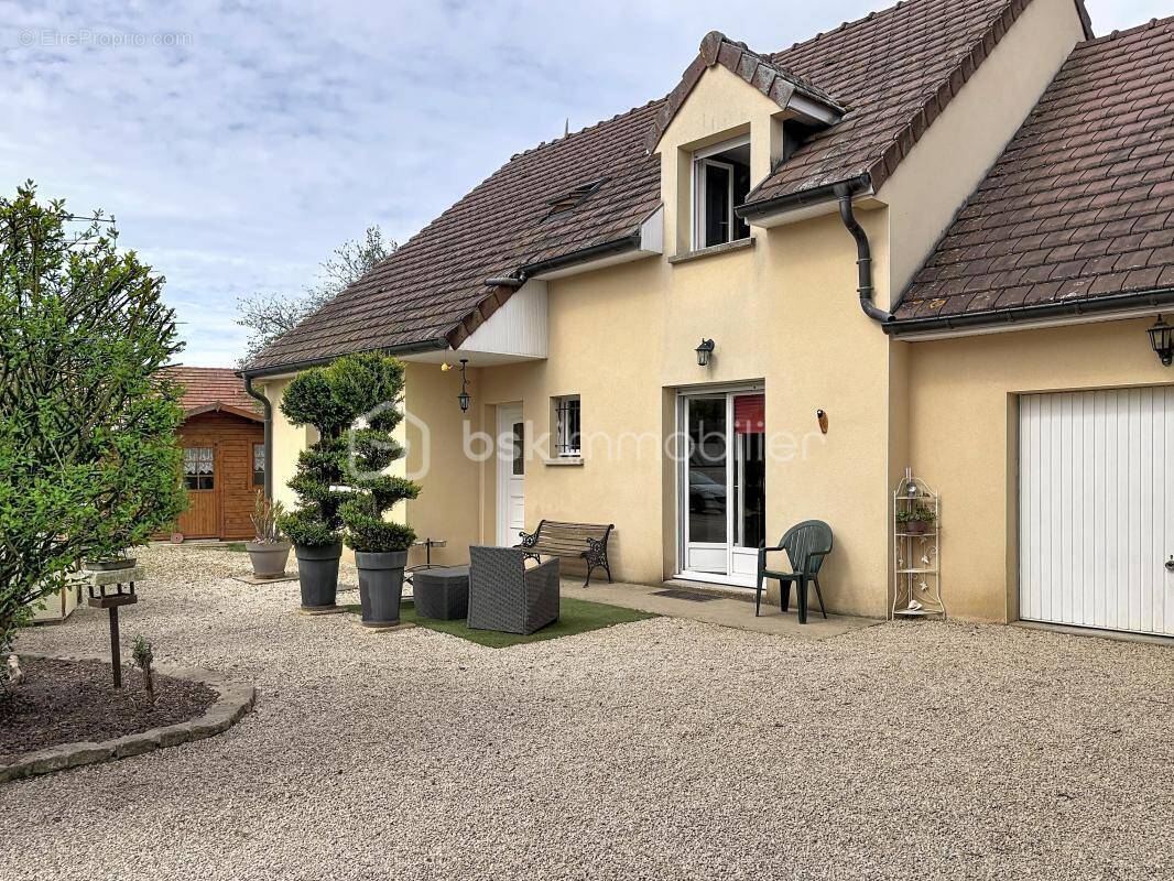 Maison à DIENAY