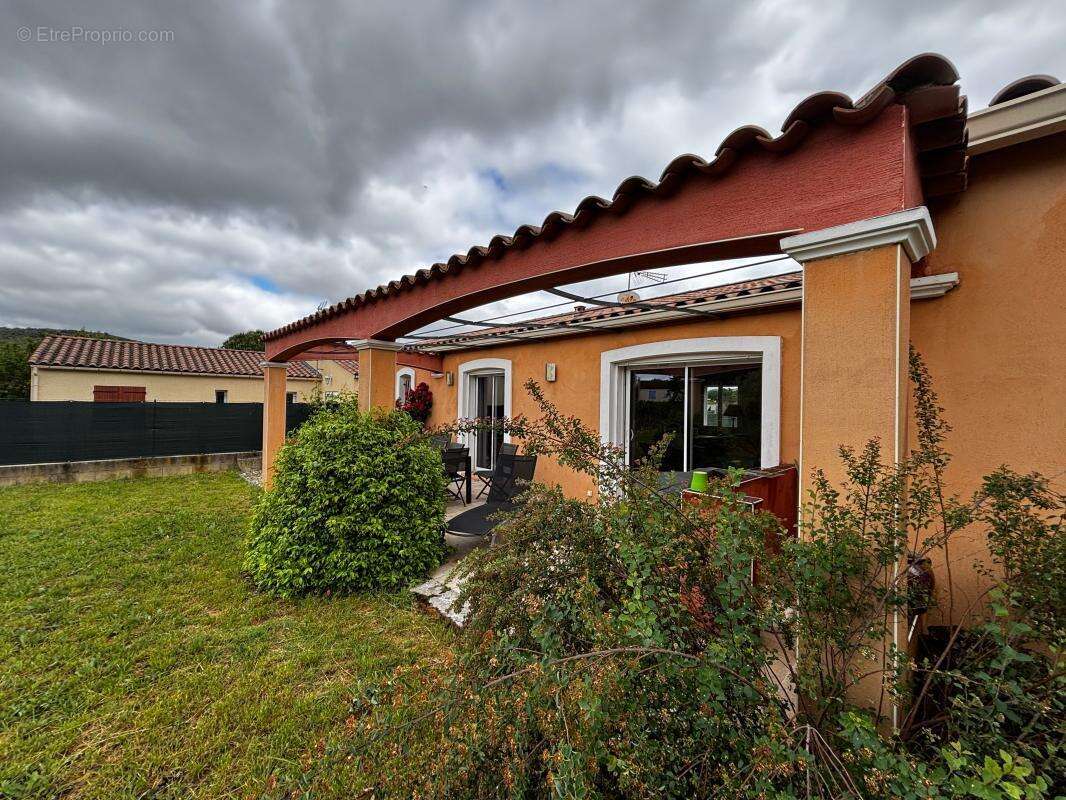 Maison à PIEUSSE