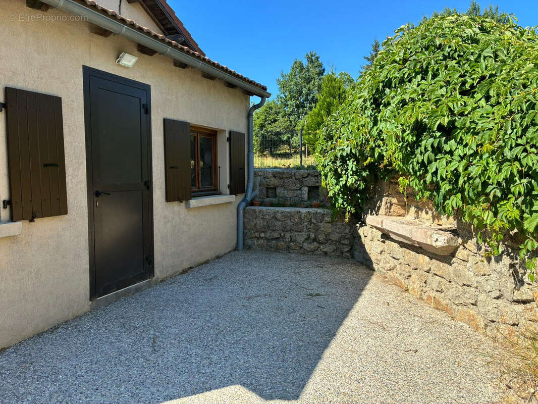 Jolie villa avec terrain - photo 10