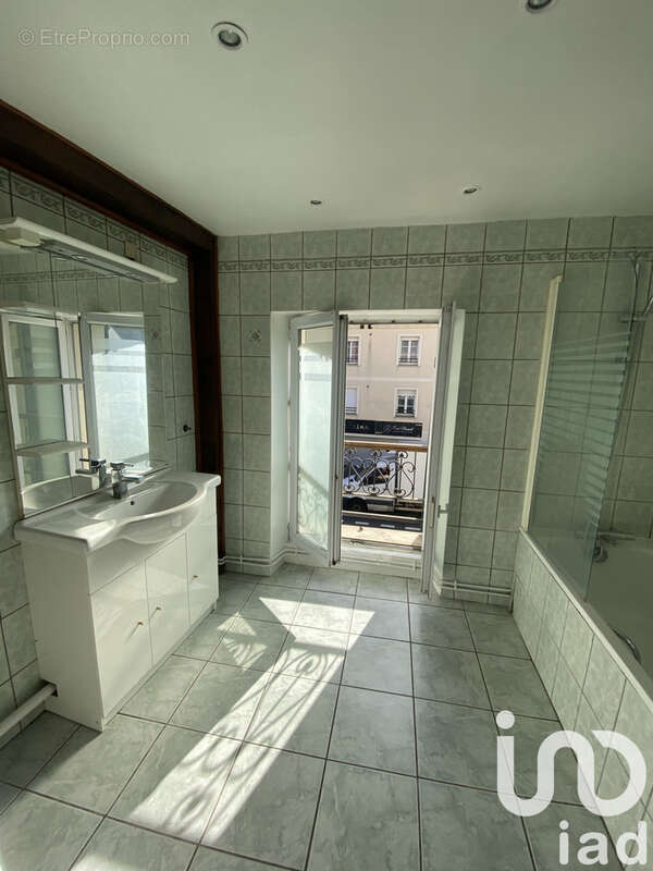 Photo 4 - Appartement à LA CHAPELLE-EN-SERVAL