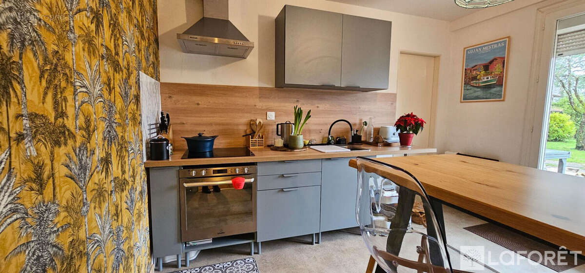 Beau potentiel pour cette maison familiale de  133 m² - photo 2