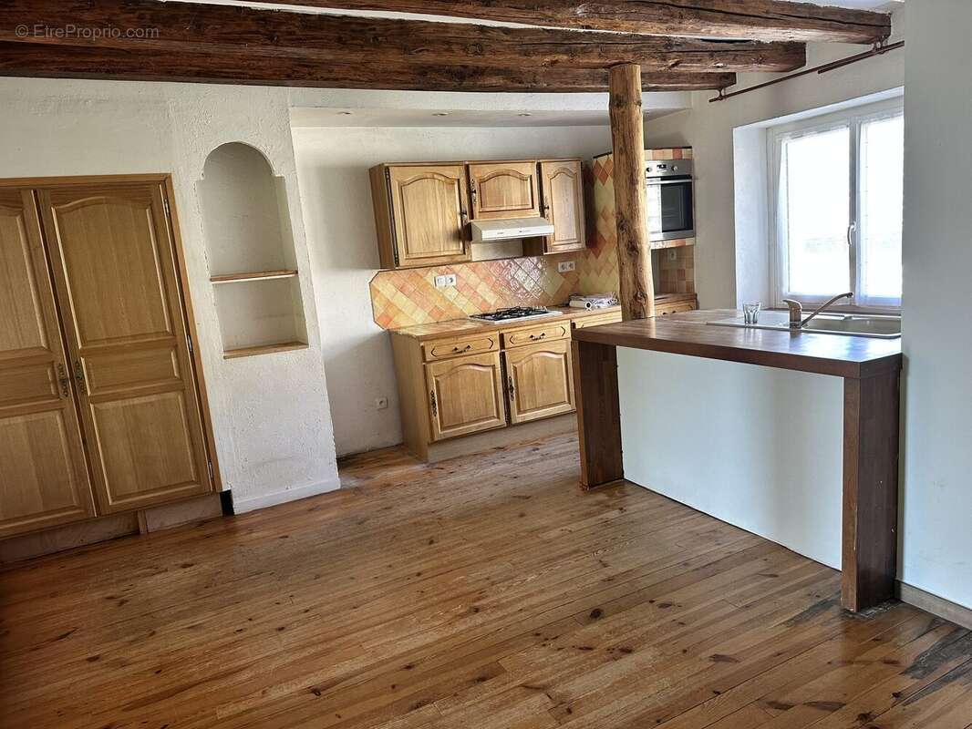 Maison à BEAUJEU