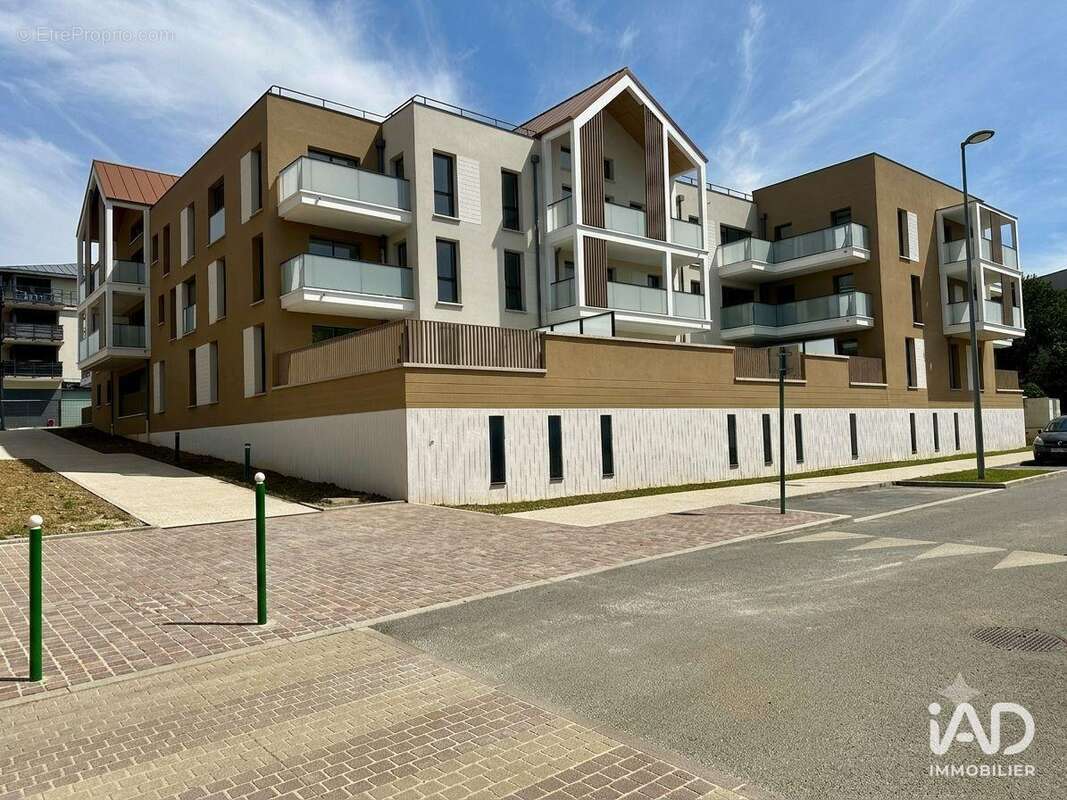 Appartement 47 m² à Le Coudray  - photo 2
