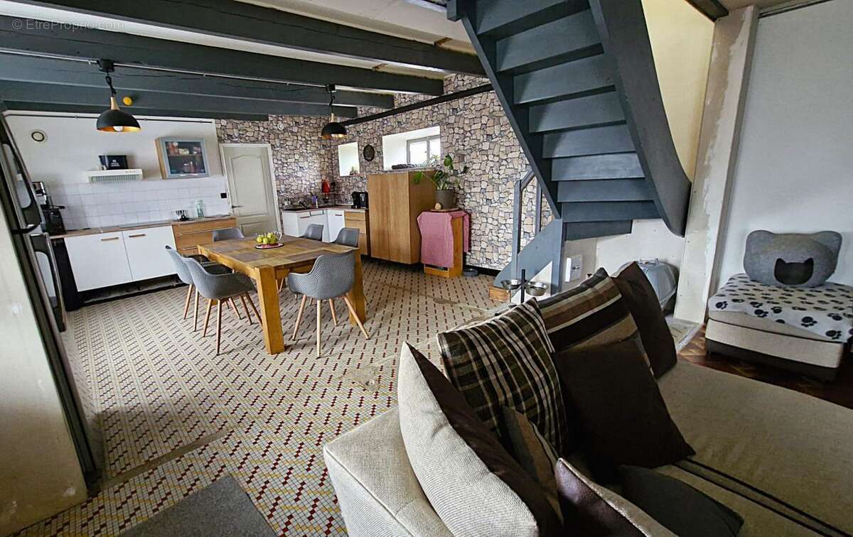 Maison à PLOUVARA