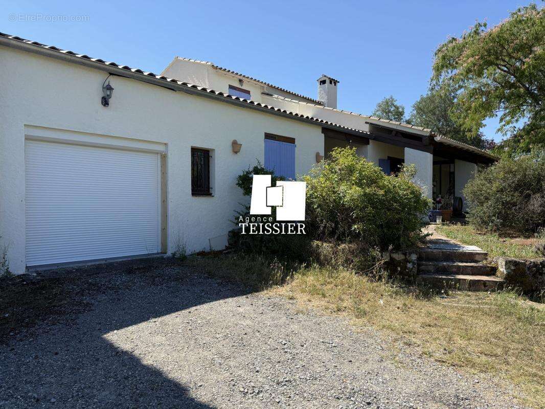 Sud Ardèche : 07260 Rosieres, Villa avec piscine sur 6800 m² - photo 24