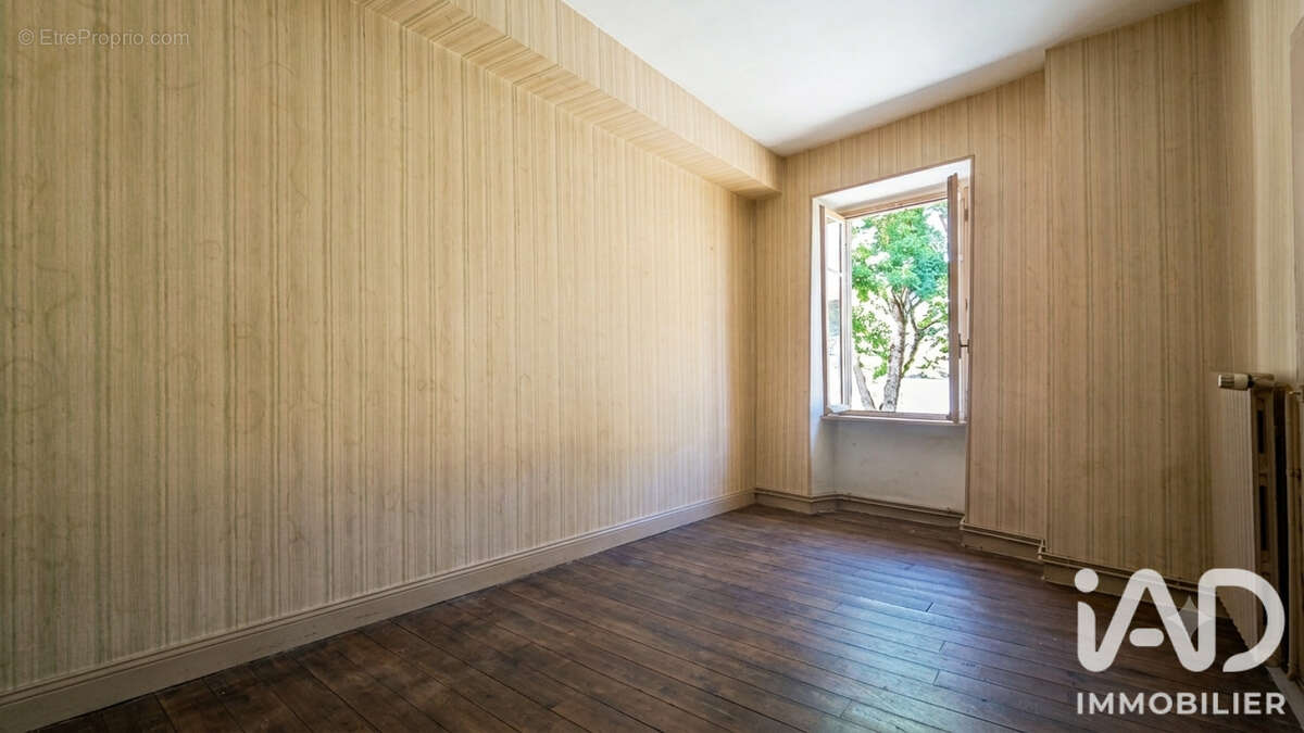Maison 170 m² à Murat-Sur-Vebre  - photo 6
