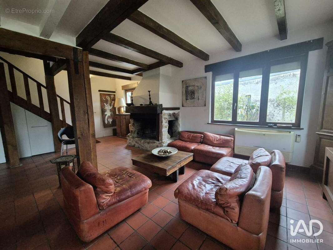 Photo 3 - Maison à SAINT-CYR-SUR-MORIN