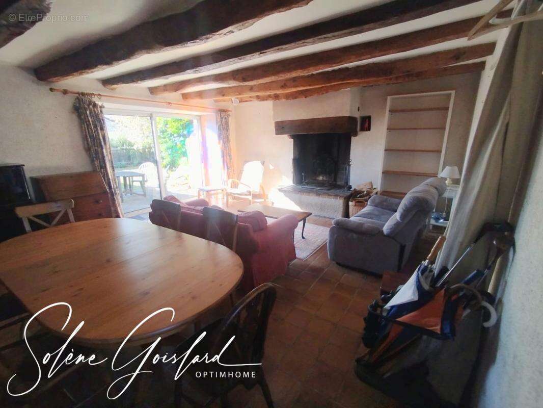 Ensemble immobilier !! RARE SUR LE MARCHÉ !! Chaumière et locaux commerciaux loués à 5 min des plages - photo 4