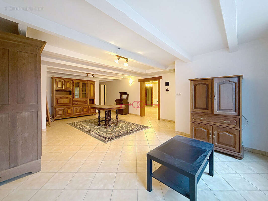 Maison à SAINTE-MENEHOULD