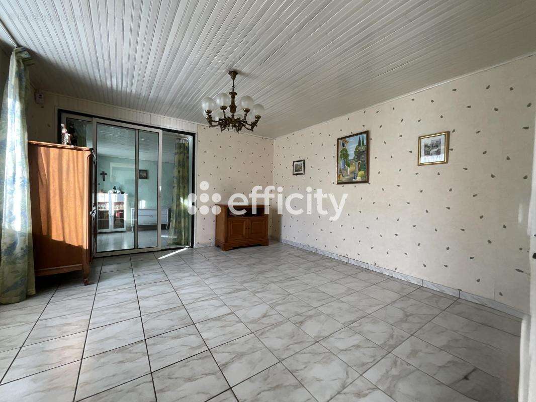 Maison à SAINT-PRIEST