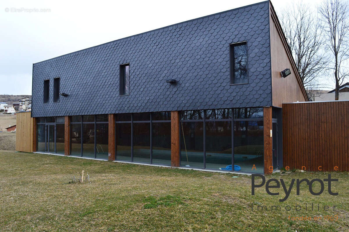 Parking à SAILLAGOUSE