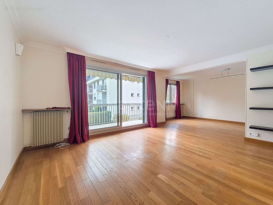 Appartement à GOUVIEUX