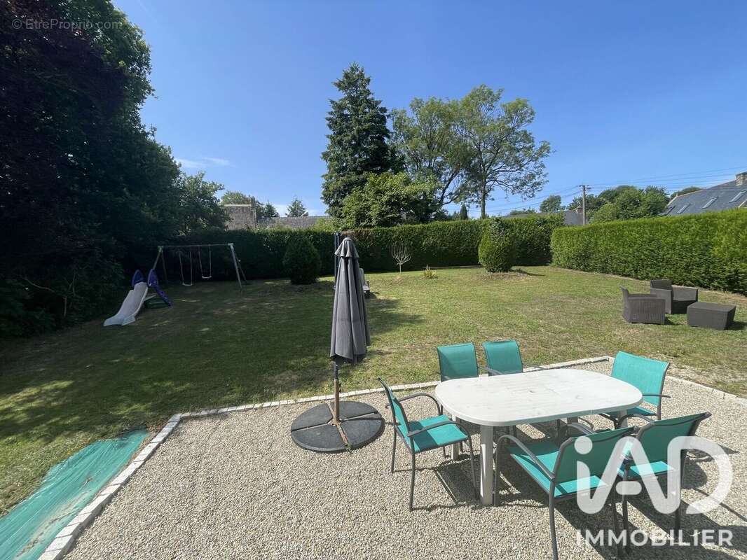 Photo 2 - Maison à LANDEVANT