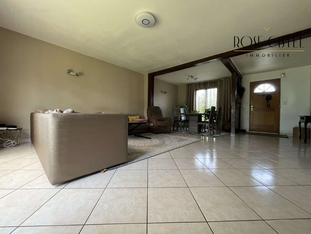 Maison à MAINVILLIERS