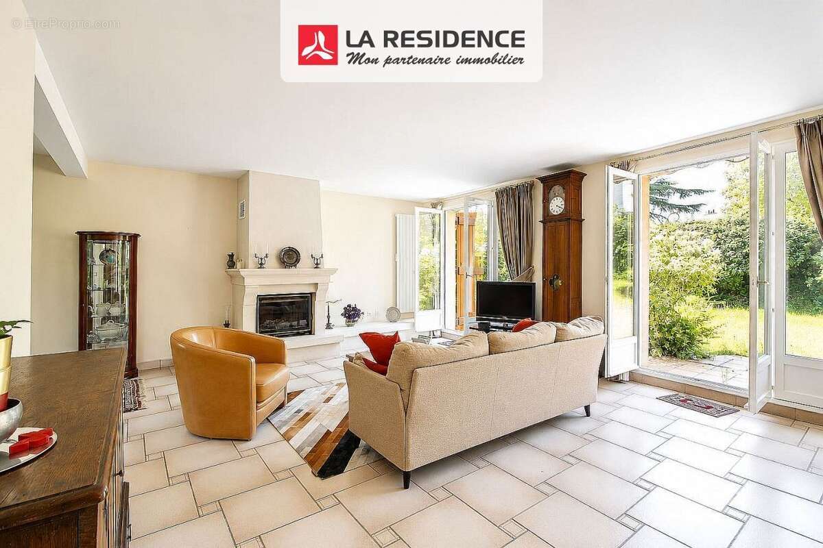 Maison 184 m² à Chambourcy  - photo 3