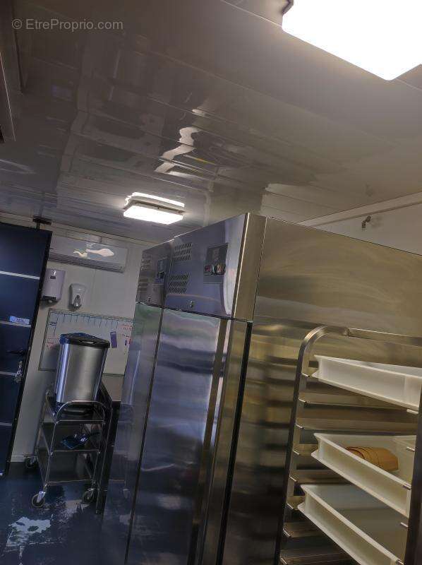 Commerce à ARTHAZ-PONT-NOTRE-DAME