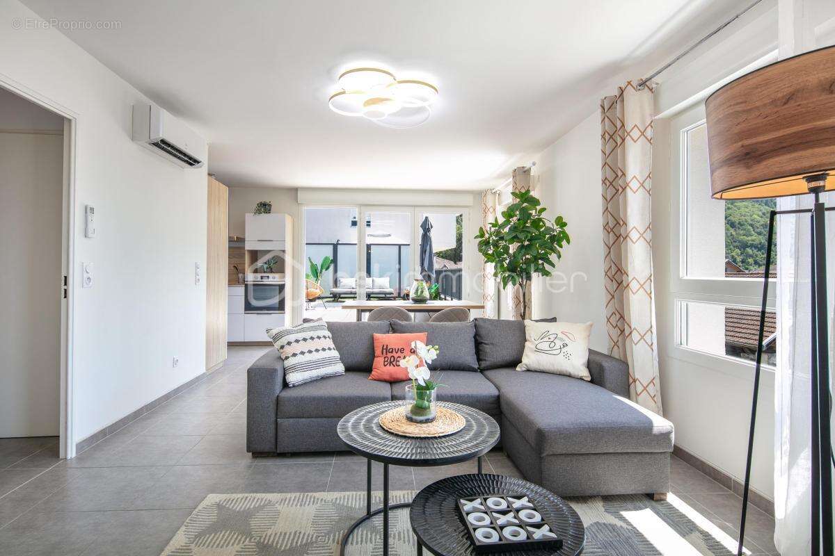 Appartement à VILLARD-BONNOT