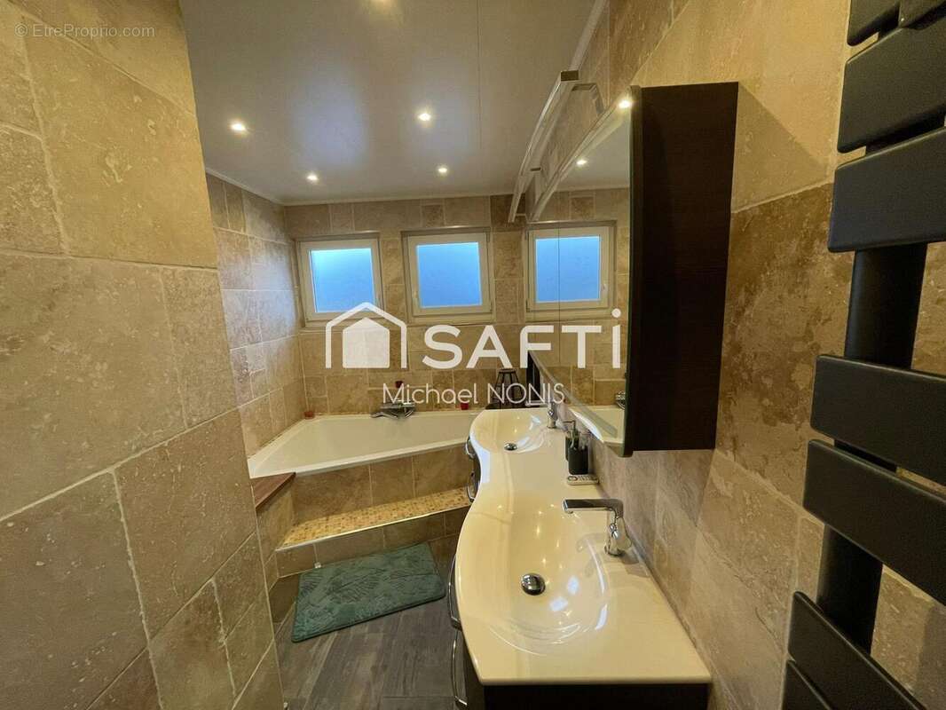 Photo 5 - Maison à VILLAGE-NEUF