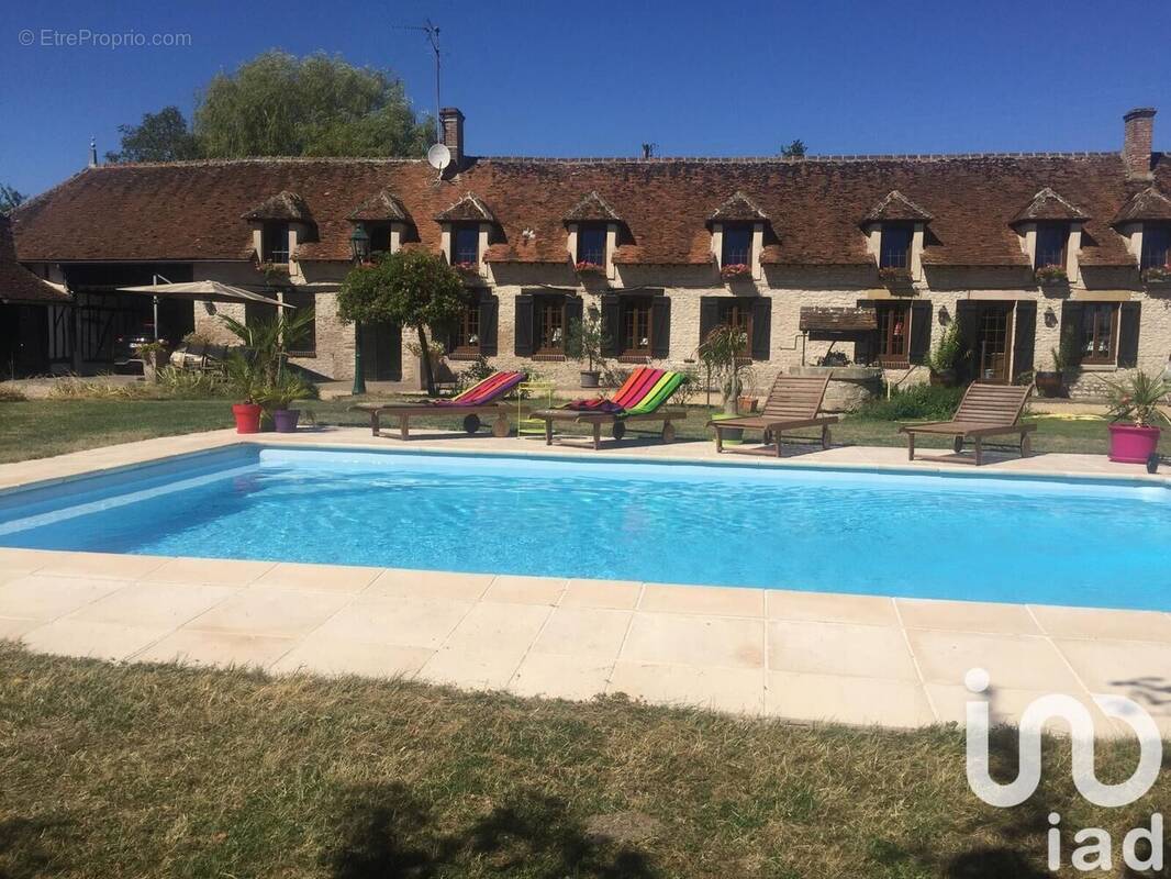 Photo 1 - Maison à MONTBARROIS