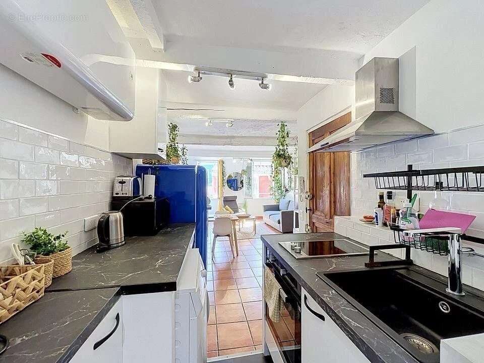 Nice – Vieux Nice – Studio 30 m² en excellent état - photo 9