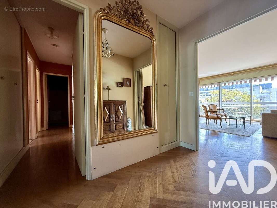 Photo 8 - Appartement à BOULOGNE-BILLANCOURT