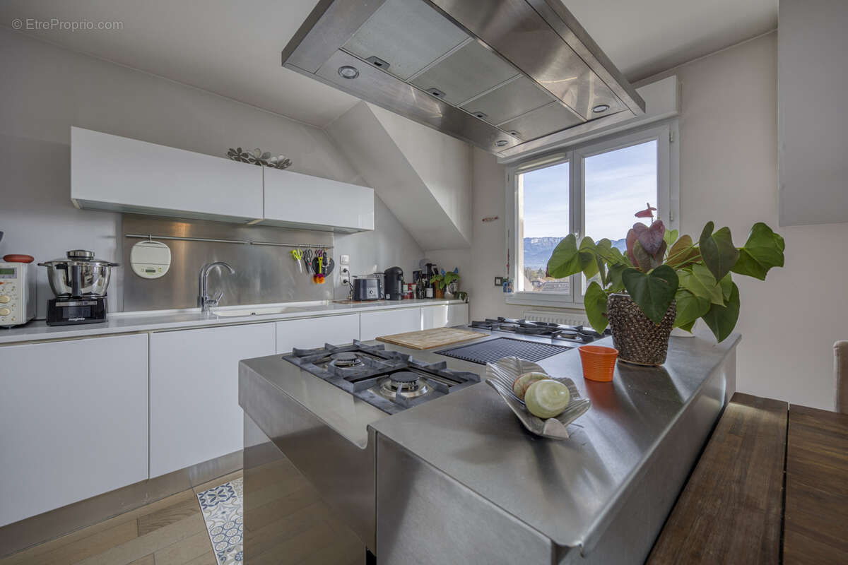 Appartement à POISY