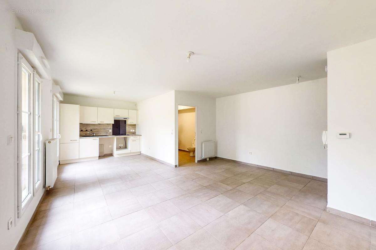 Appartement à SAINT-OUEN-L'AUMONE
