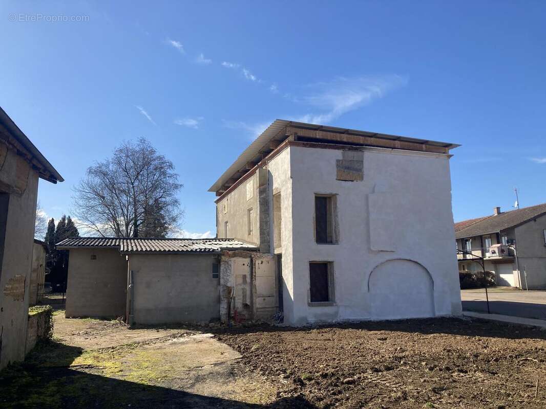 Photo 8 - Maison à LIGNY-EN-BRIONNAIS