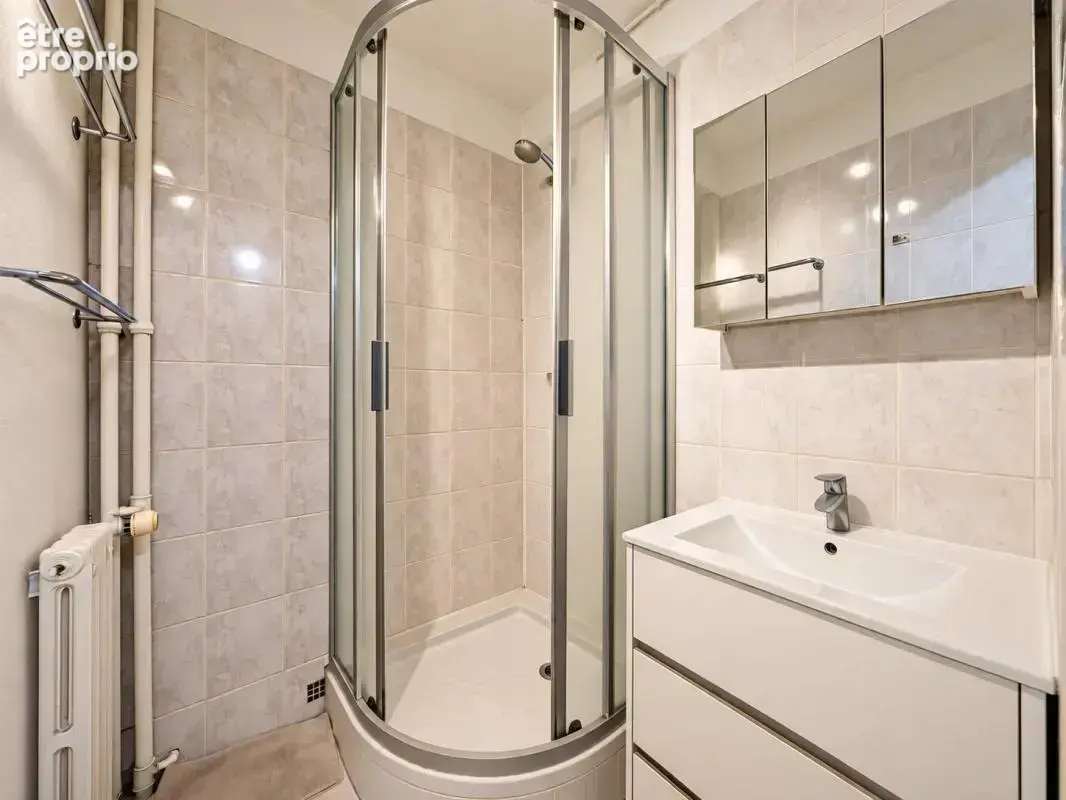 Paris XIVème - Av Maine: Studio au 6ème étage vue dégagée - photo 6