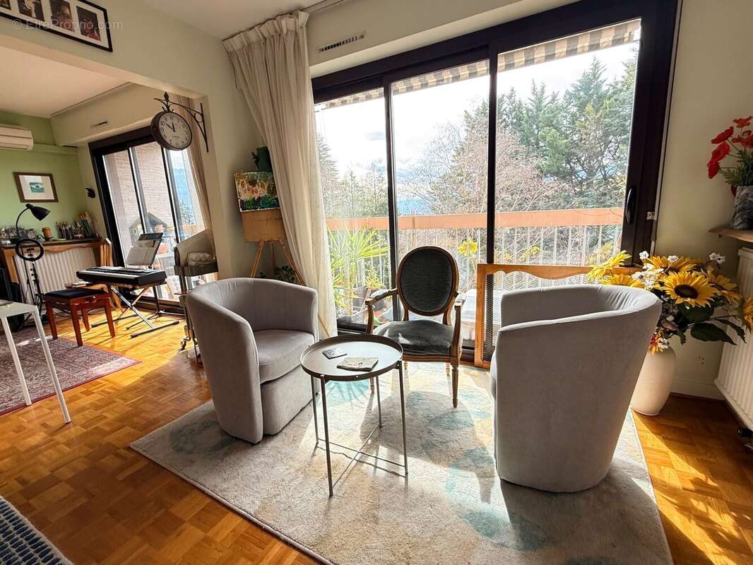 Appartement à VOIRON